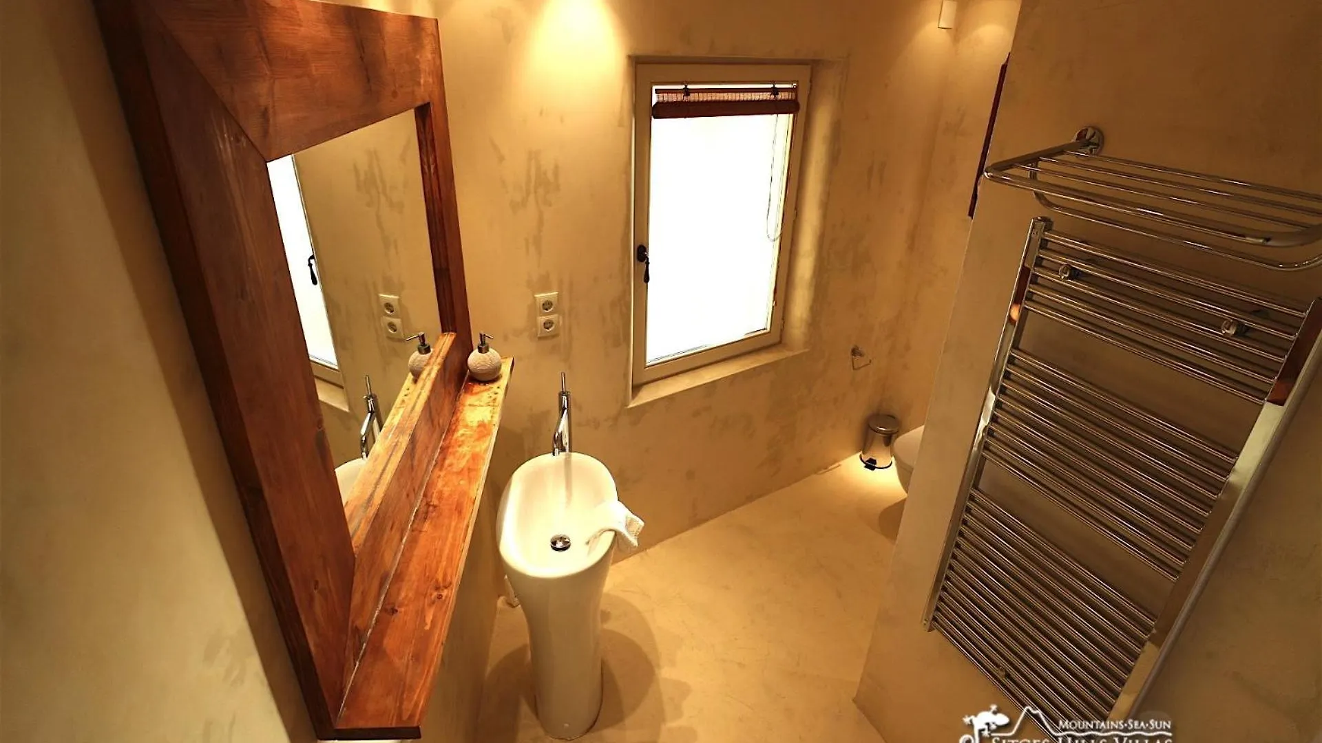 Stunning Villa Ibizenca With Private Pool In シッチェス