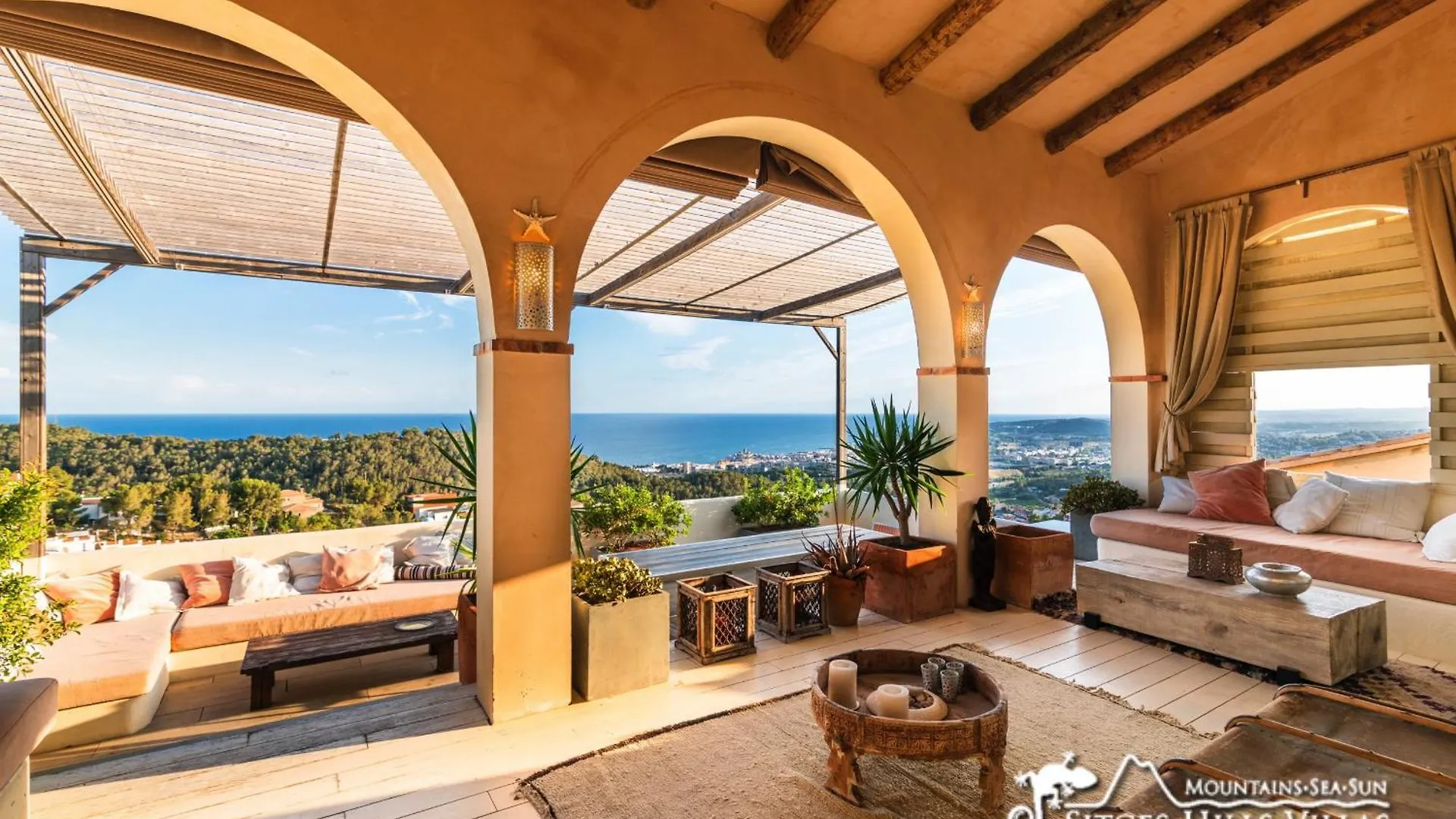 Stunning Villa Ibizenca With Private Pool In Sitges
